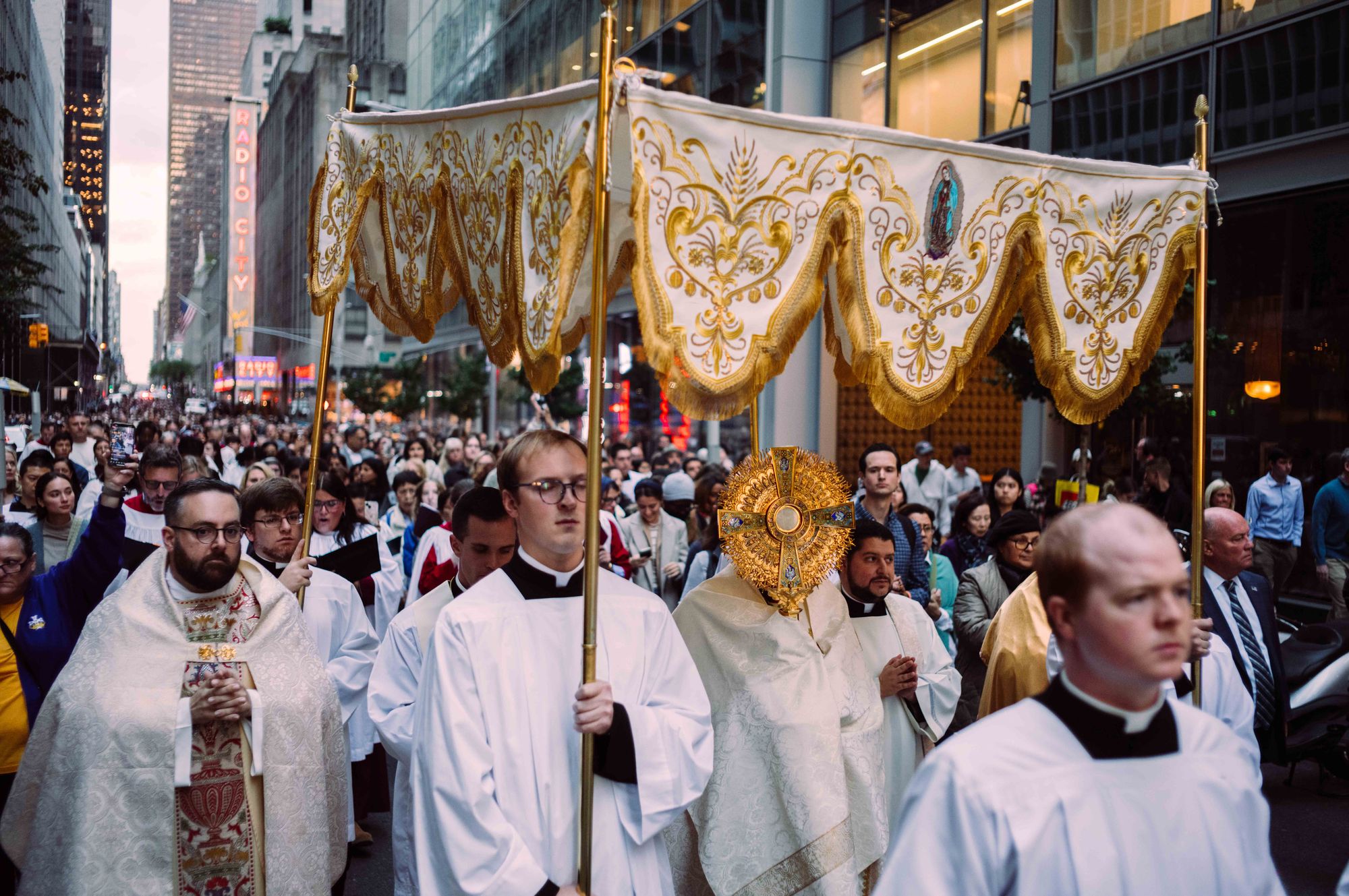 new york city times square, eucharist adoration, st patrick's cathedral nyc, patrick cathedral nyc