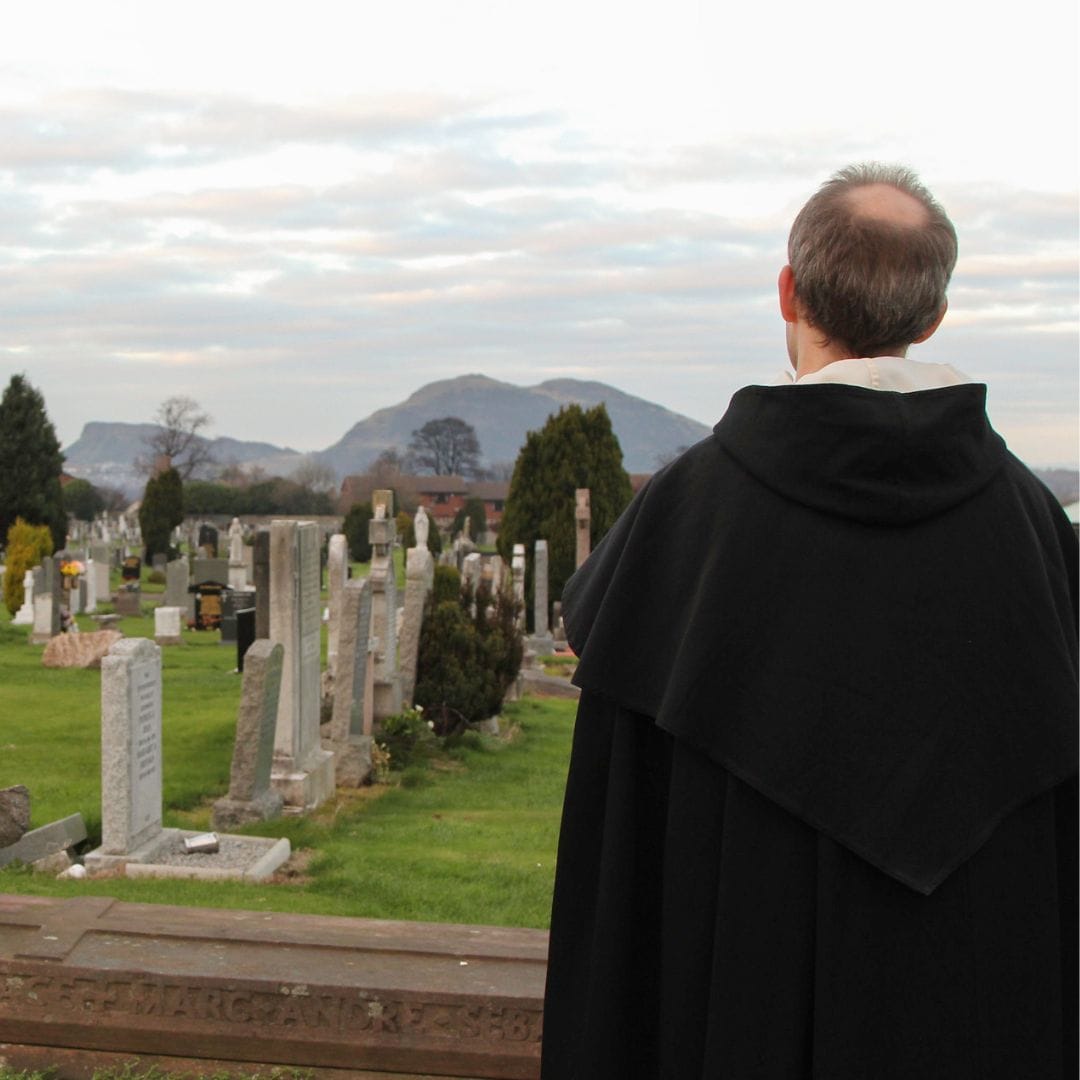 How You Can Offer a Plenary Indulgence for the Souls in Purgatory This November