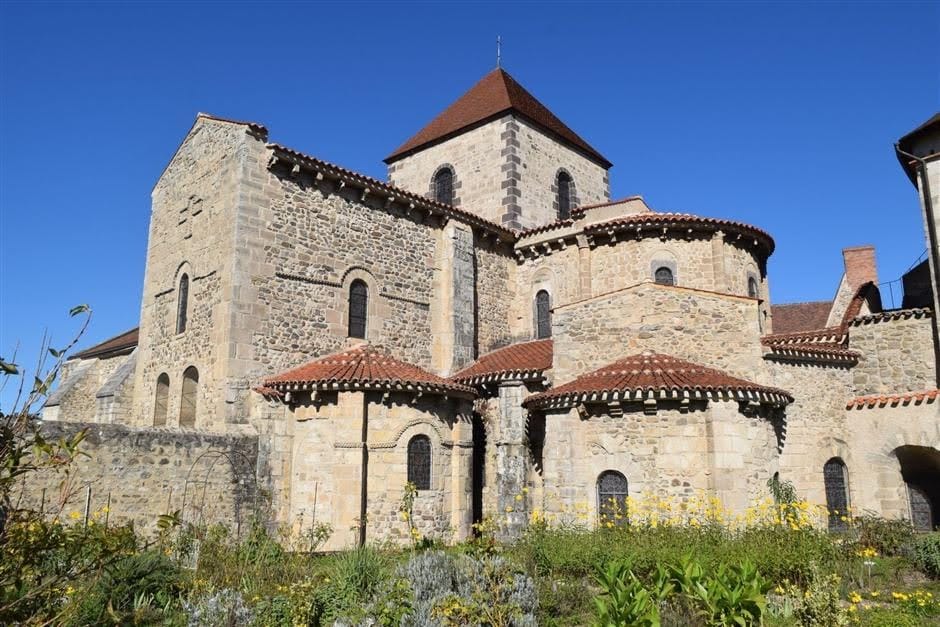 Where can I buy French nuns’ herbal beauty products online?