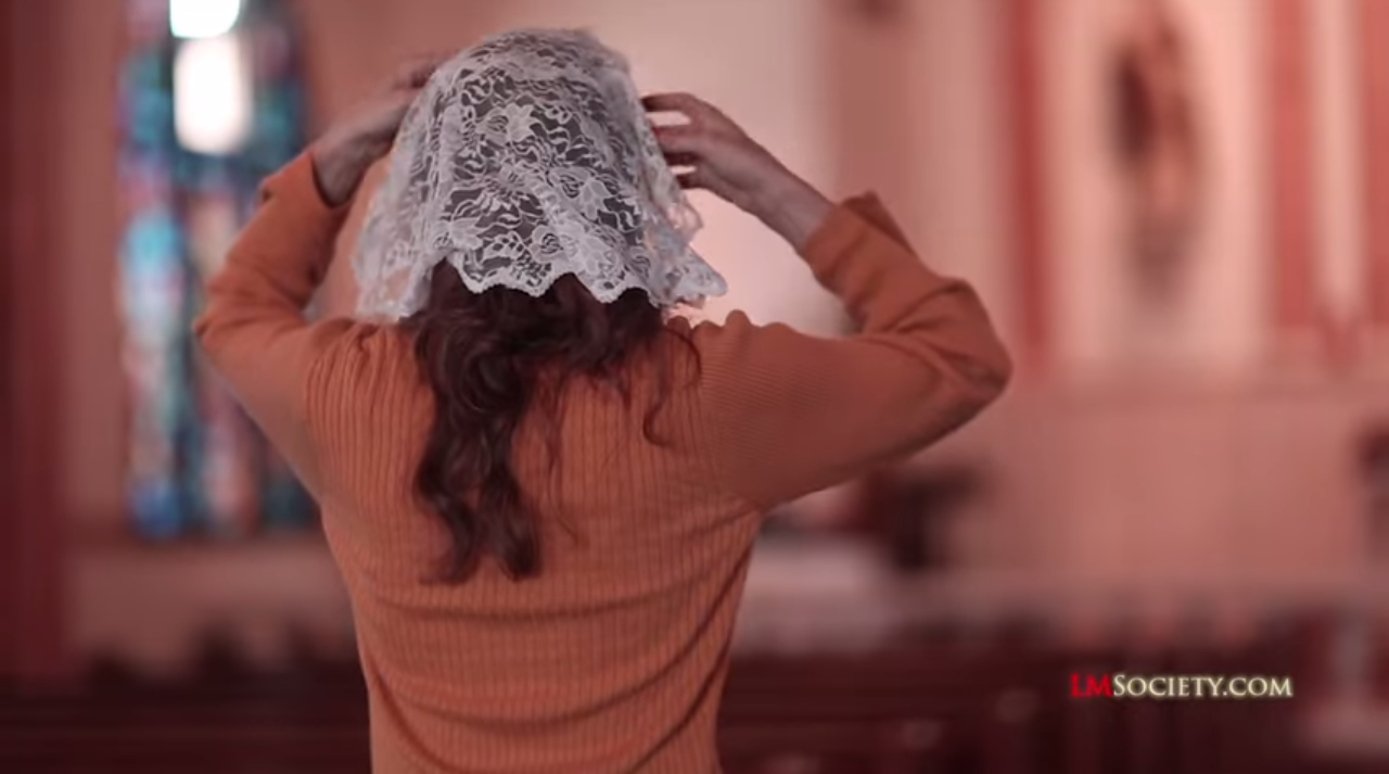 10 Reasons Some Women Are Wearing Veils in Church Again