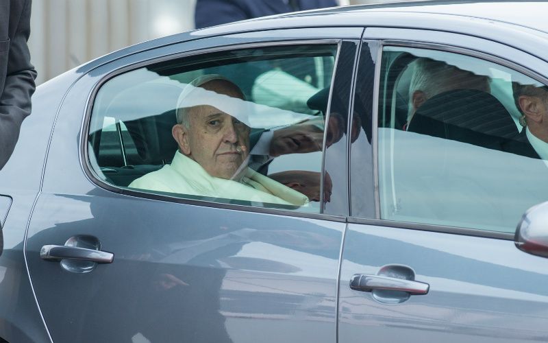 POPNews: Pope Lands in U.S., Realizes He Left Phone Charger in Cuba
