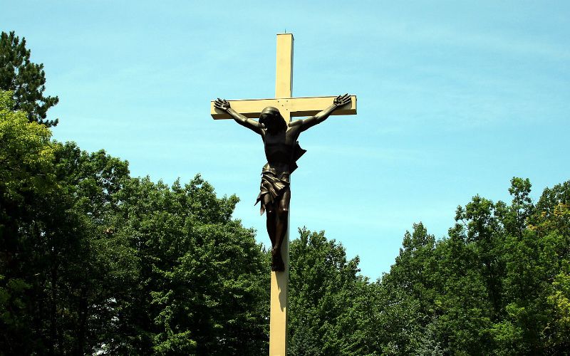The World's Largest Crucifix Is In a Small Town in Michigan