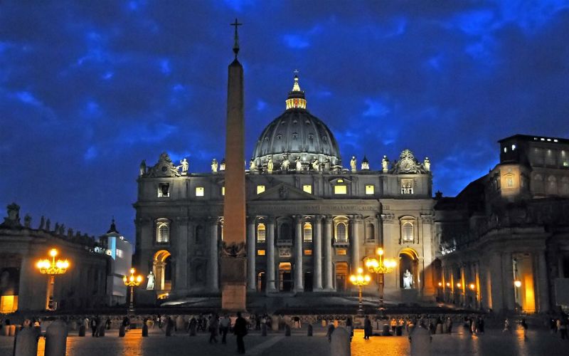 Italian Police Foil ISIS Terrorist Plot Targeting the Vatican