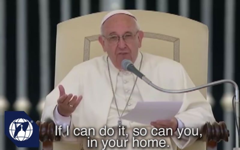 Pope Francis Reveals the Prayer He Prays Every Night Before Bed