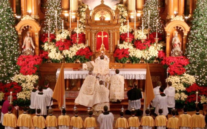 The Most Beautiful Church in the U.S.? Christmas at St. John Cantius Parish in Chicago