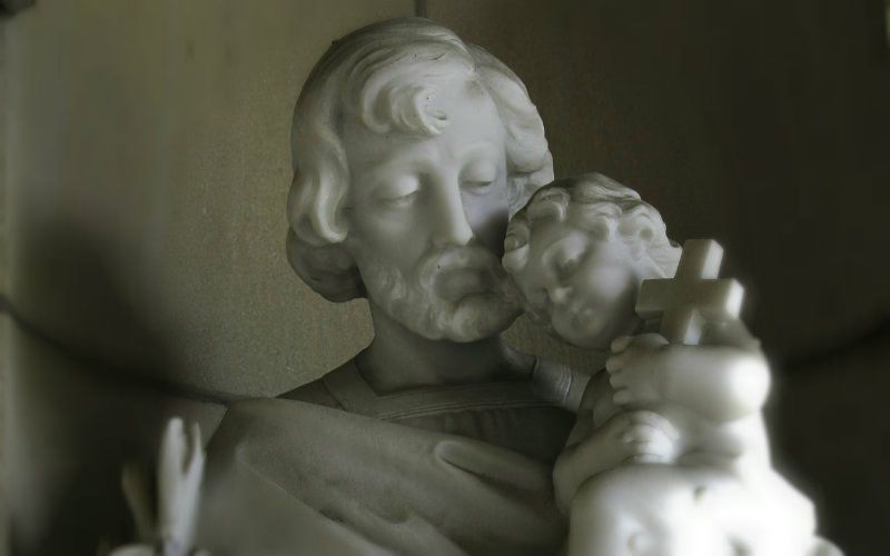 3 Ways St. Joseph is the Perfect Model of Catholic Fatherhood