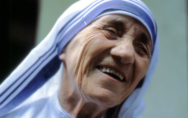 5 of Mother Teresa’s Most Treasured Prayers: Beautiful Devotions for Your Everyday Prayer Life