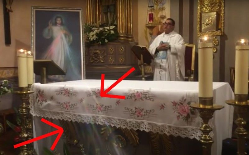 Divine Mercy Miracle? Light Beams From Divine Mercy Image During Parish Mass Live-Stream