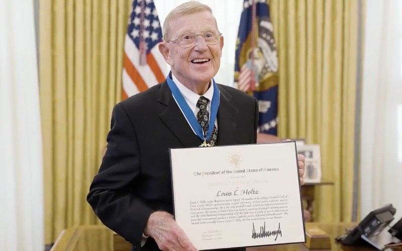 Legendary Football Coach & Devout Catholic Lou Holtz Awarded Presidential Medal of Freedom